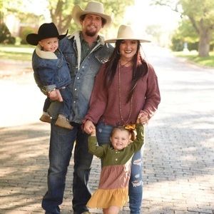 Meet your Posher, Taylor